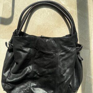 Black Leather Shoulder Bag – Soft Genuine Leather – Spacious & Classic